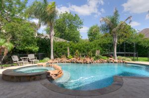 c31-pool and spa.jpg